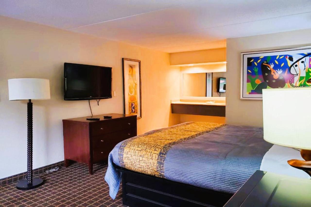 Palmetto Inn & Suites By Oyo Orangeburg Kültér fotó