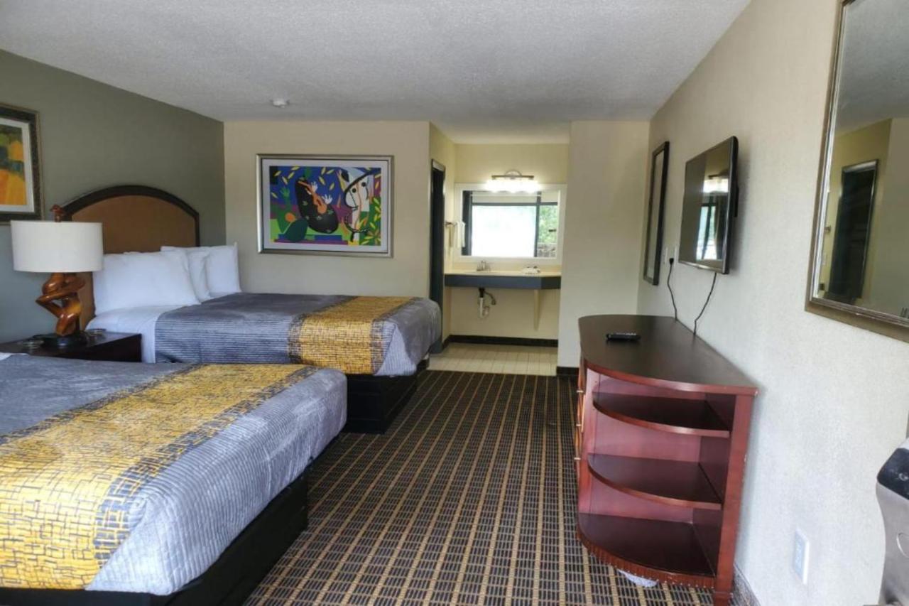 Palmetto Inn & Suites By Oyo Orangeburg Kültér fotó
