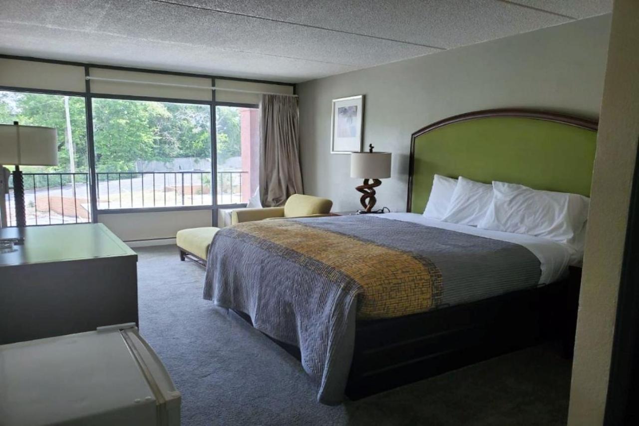 Palmetto Inn & Suites By Oyo Orangeburg Kültér fotó