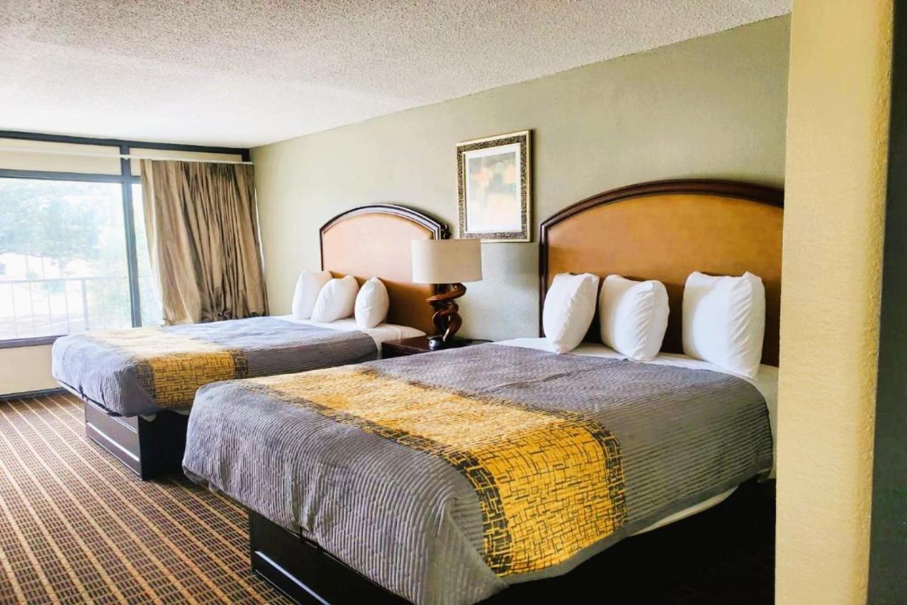 Palmetto Inn & Suites By Oyo Orangeburg Kültér fotó