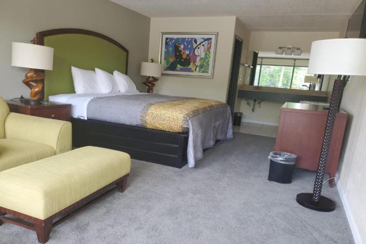 Palmetto Inn & Suites By Oyo Orangeburg Kültér fotó